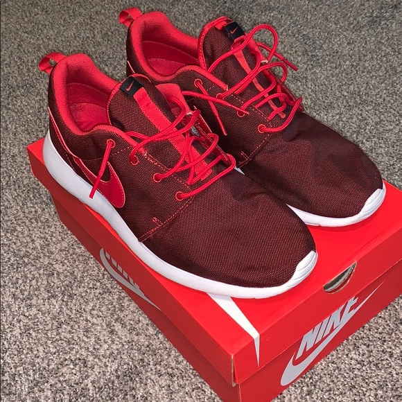 Nike roshe run shoes - Picture 1 of 6